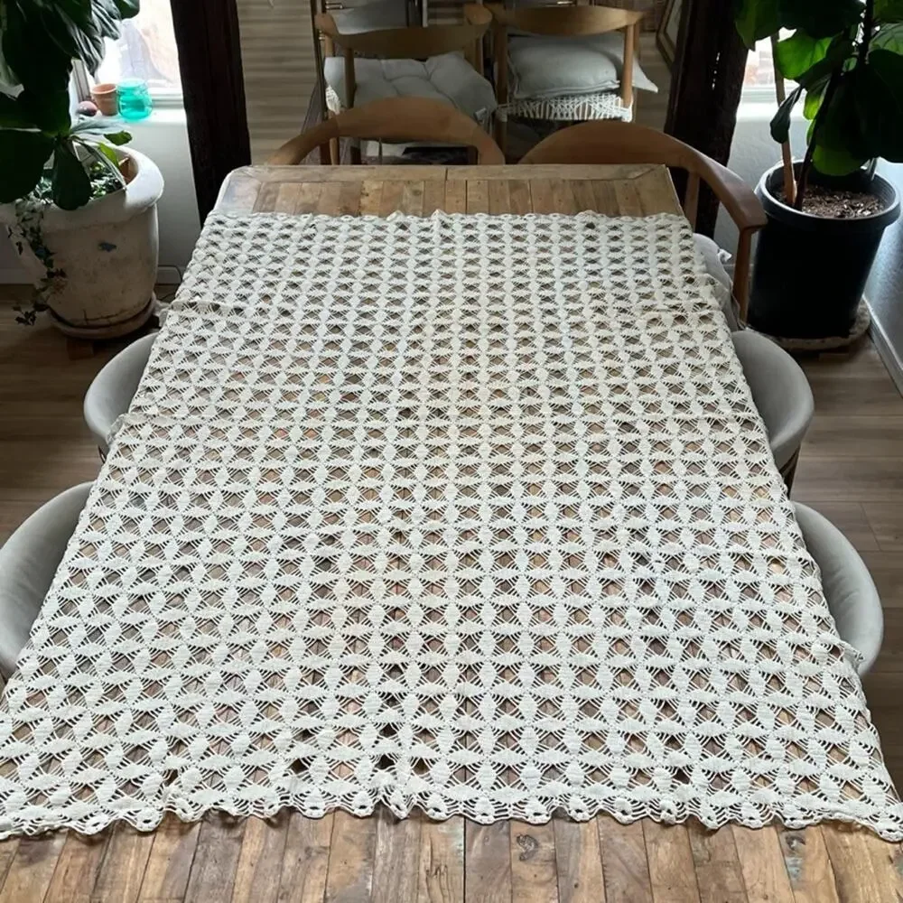 Vtg Crochet Handmade Table Topper Or Dresser Scarf White 59
